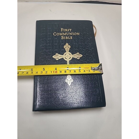 2009 First Communion Bible Saint Benedict Press Old & New Testament - Picture 4 of 9